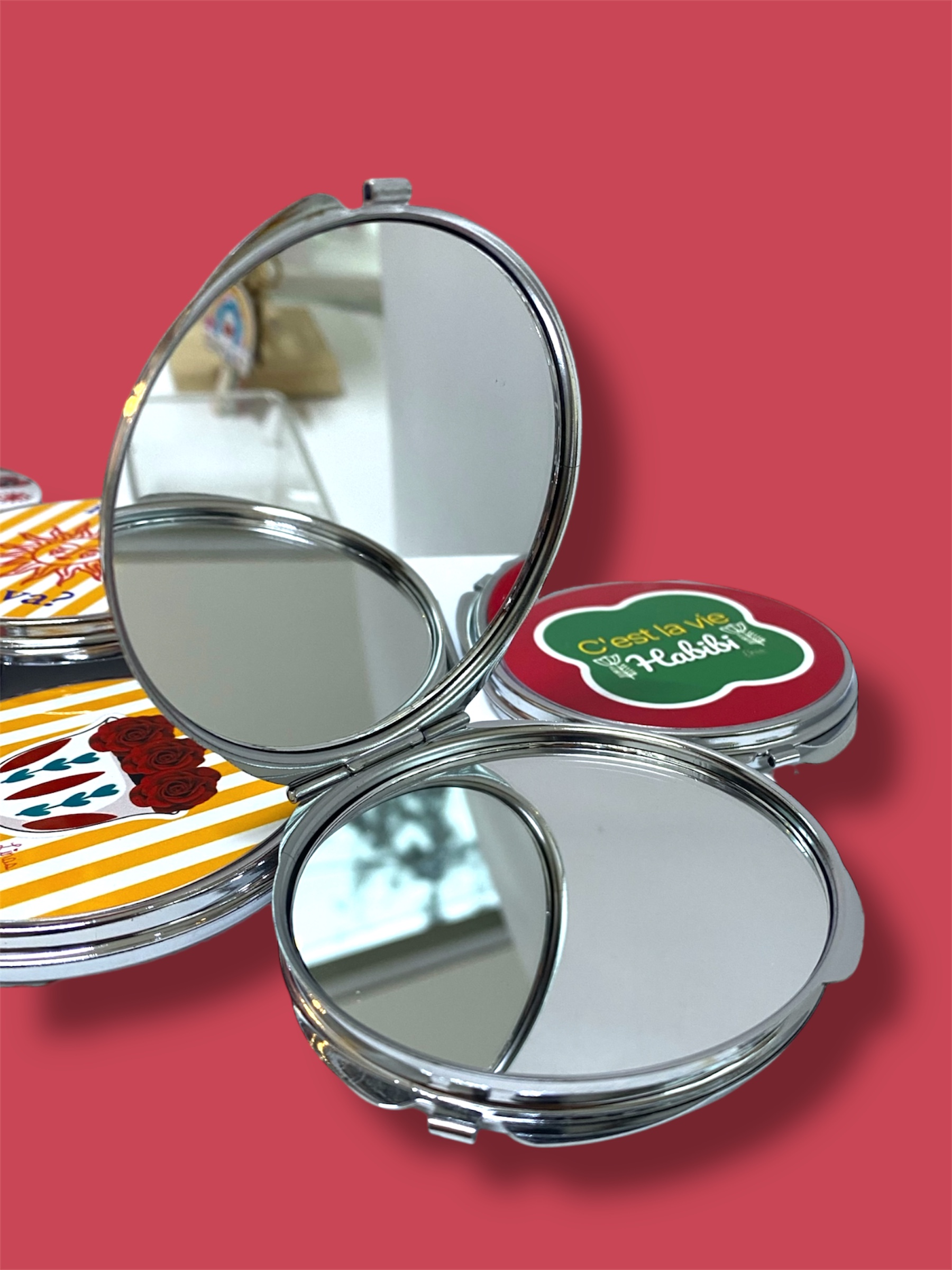 El helo bado helo Pocket Mirror